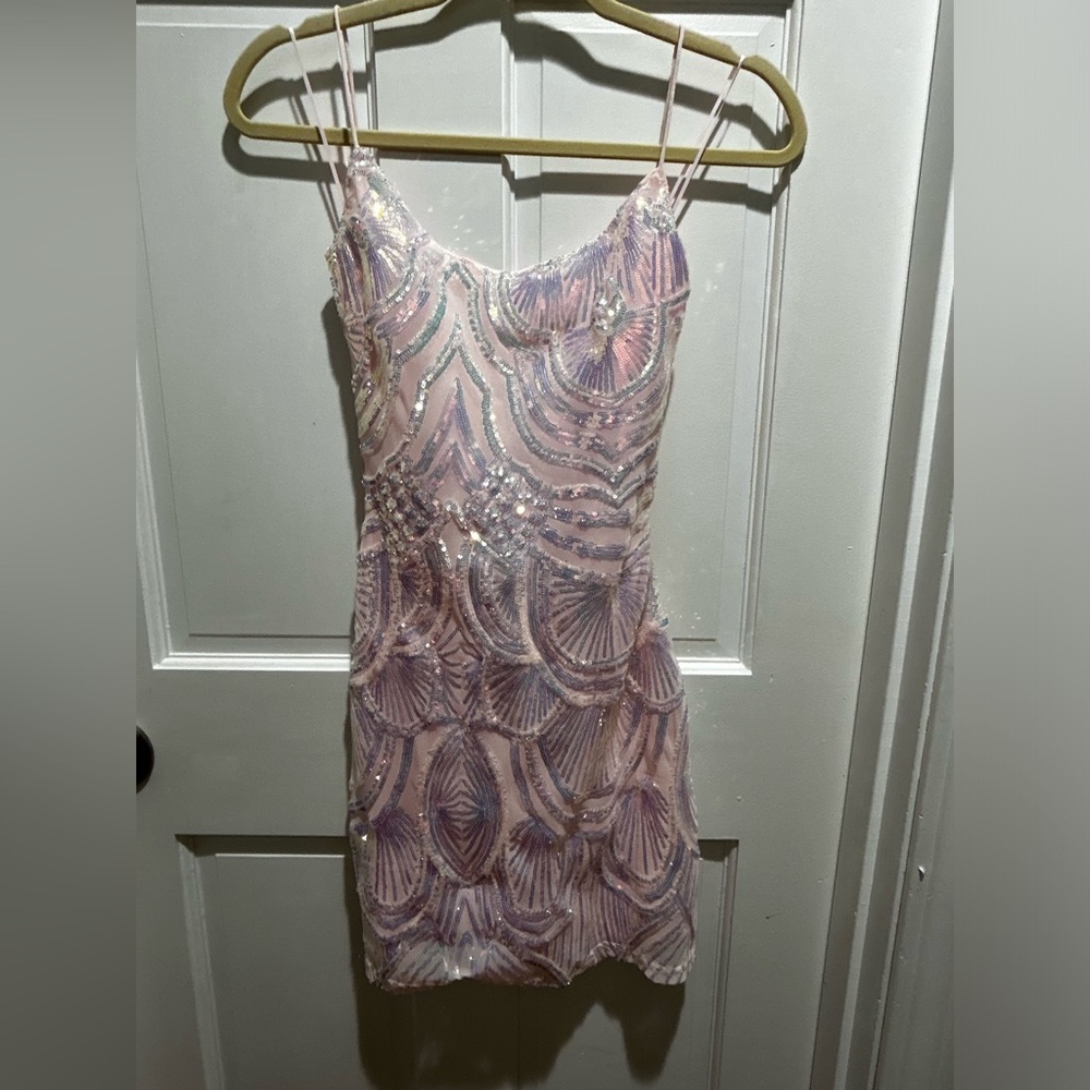 Windsor Gorgeous Girl Sequin Mini dress - Picture 4 of 16